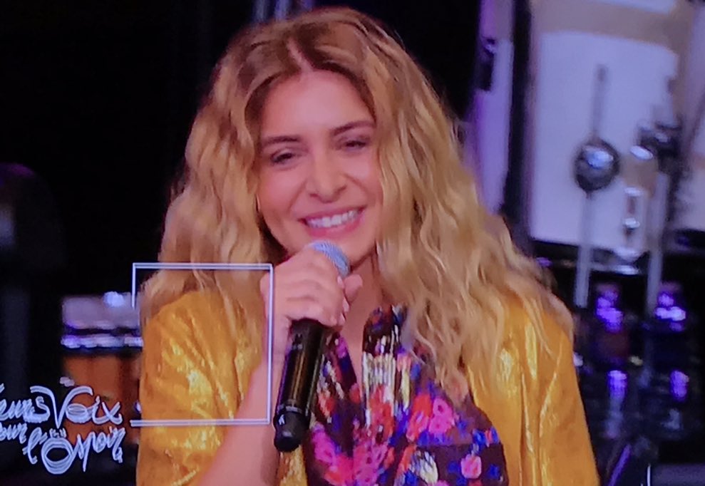 Site_Off_JZ's tweet photo. La belle @juliezenattioff a dit #Aime sur @C8TV pour @voixpourlespoir #LVPLE @lauriecholewa 🙏🎶❤️ #Méditerranéennes et le replay bientôt sur le fansite ! https://t.co/jQFPxYCJt1