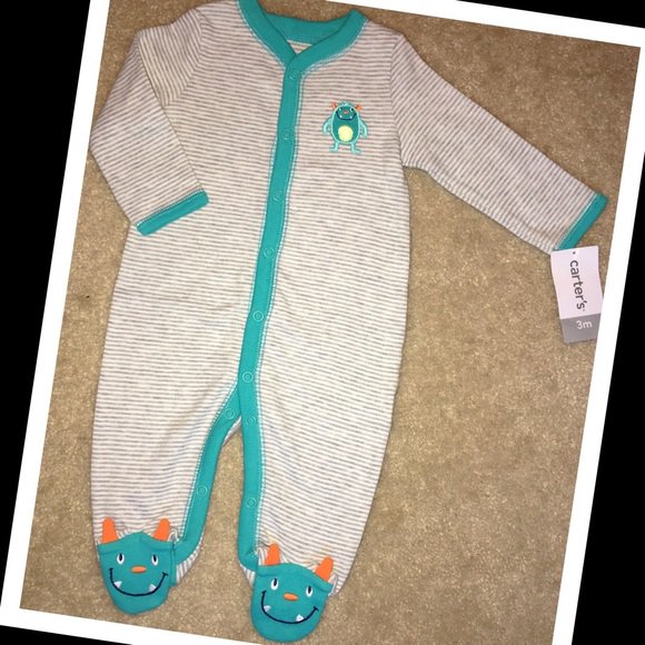 xtuddabaybee's tweet photo. So good I had to share! Check out all the items I'm loving on @Poshmarkapp #poshmark #fashion #style #shopmycloset #carters #babyessentials #thaliasodi: https://t.co/cS1V34j2UU https://t.co/yP1UFMjqYJ
