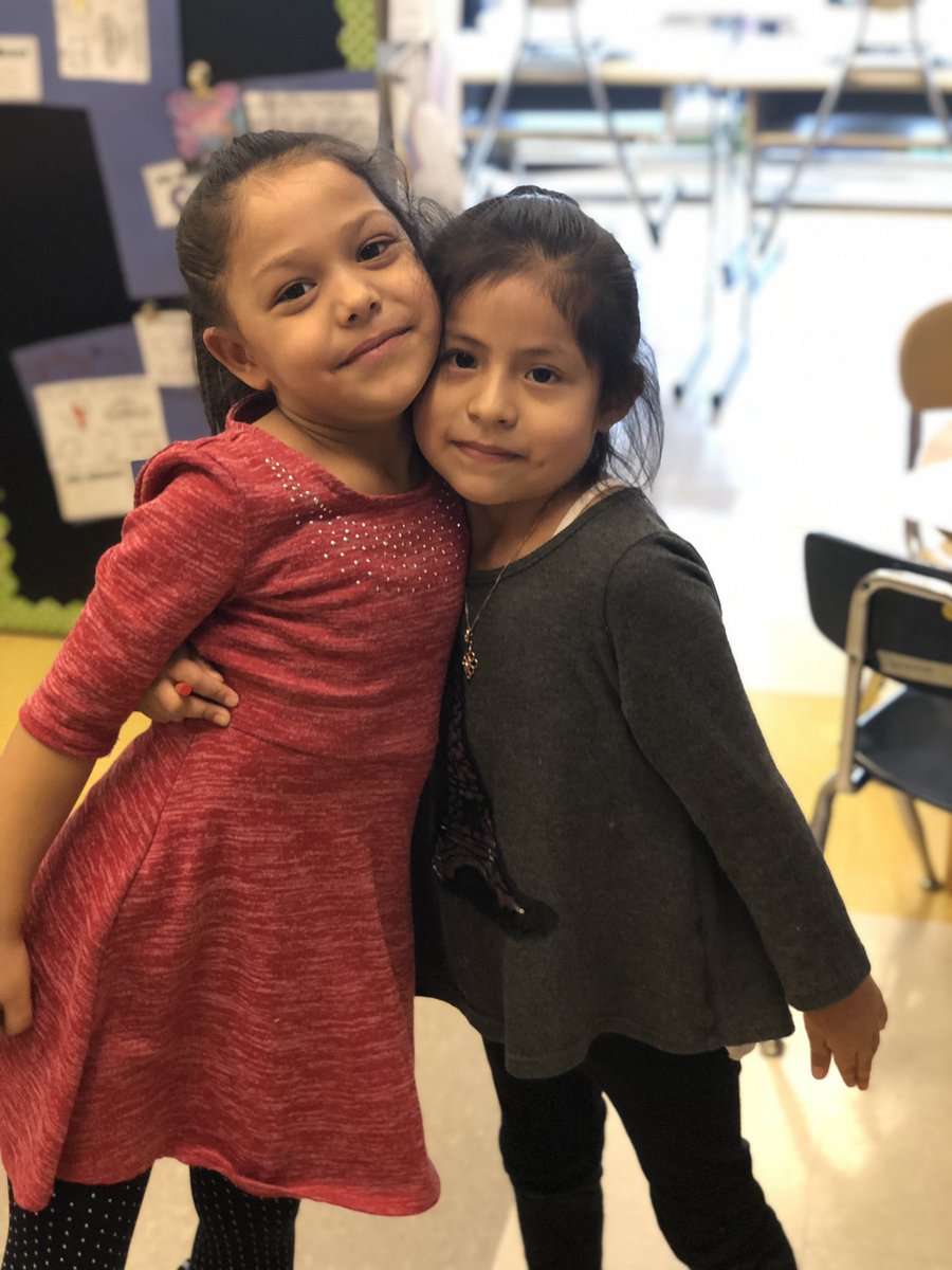 How could I not share these sweet smiles 🥰 ✨
#elementary #Kindergarten #RefugeesWelcome #albanycityschools #albany #teach