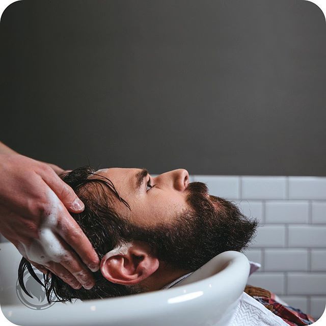 herculesbeardco's tweet photo. Friday fresh. Have a great weekend friends!
.
.
.
.
.
#herculesbeardco #mensgrooming #naturalhaircare #naturalskincare #menstyle #menshealth #streetstyle #gq #gqstyle #luxury #barbershop #salon #stylist #birchbox #birchboxman #menblogger #mensfashion #me… https://t.co/HGFOcMvsqm https://t.co/GojhqIAfQk