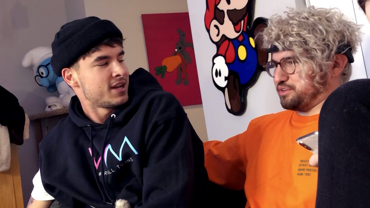 NEW VIDEO!! - How o2l really acts off camera https://t.co/rT1HNGuuL3, image size:1200x675