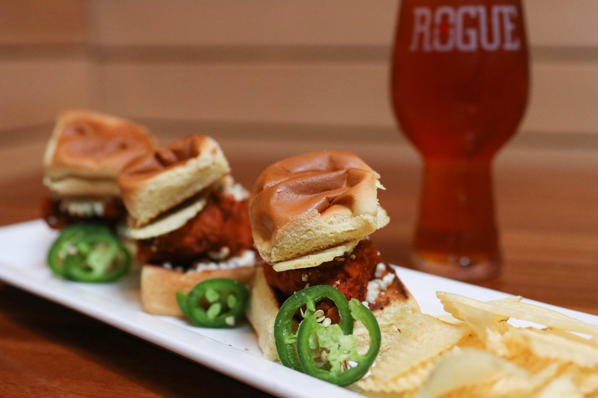 RogueAles's tweet photo. Seems like a good day for sliders & beer. Join us at one of our pubs today for Buffalo Chicken Sliders & a 7 Hop IPA. https://t.co/sFzdRWBpvf
#roguepubs #rogueales #7hopipa #beerandfood https://t.co/jYkwKCIwY8