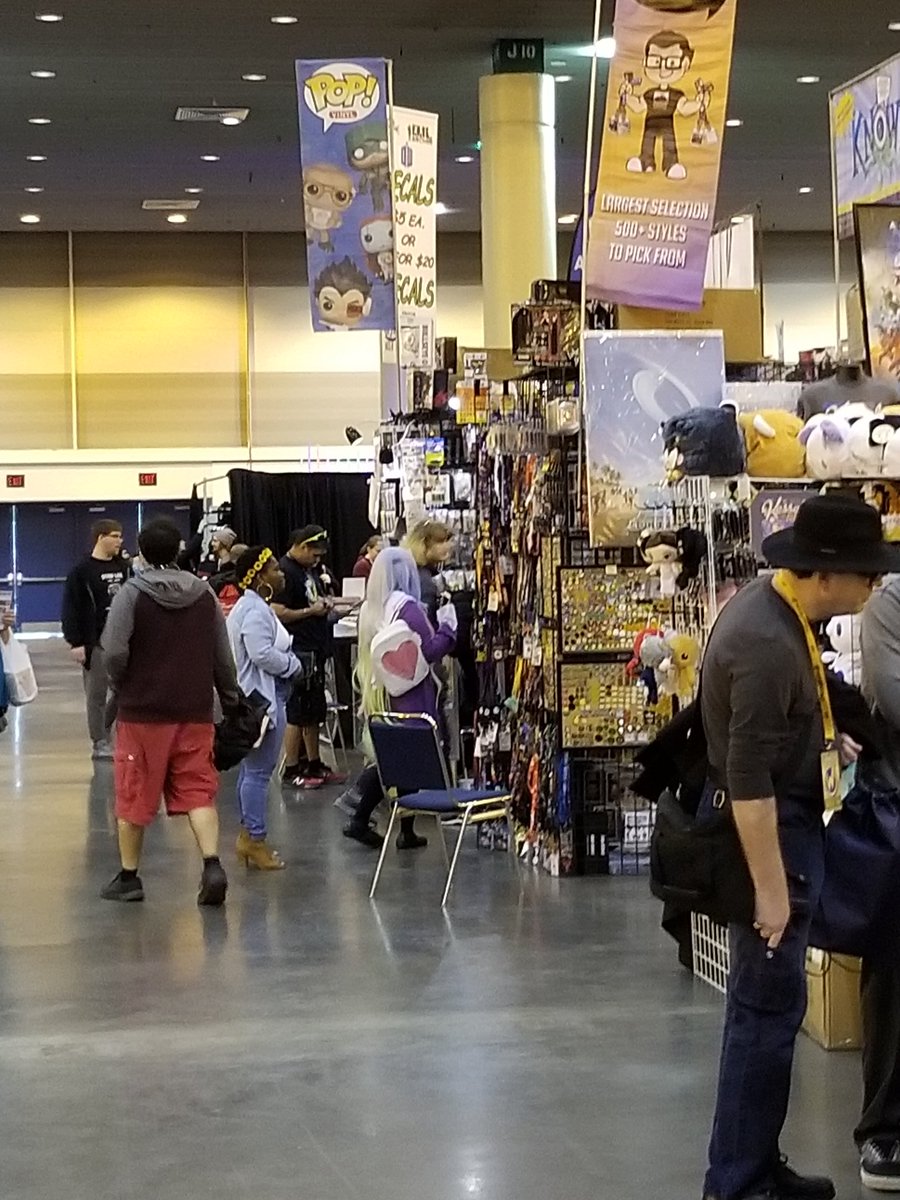 Matrofo's tweet photo. NOLA Comic con! https://t.co/ajdN2krx82