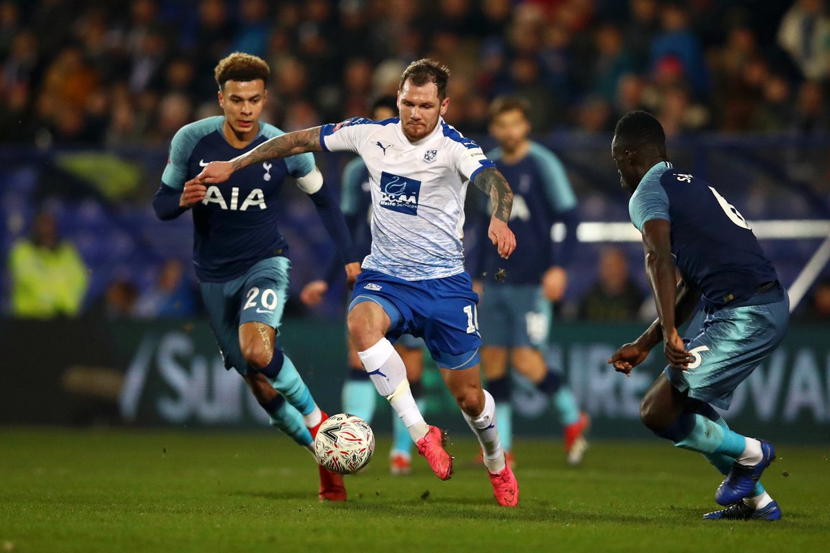 DAVINSON tweet media