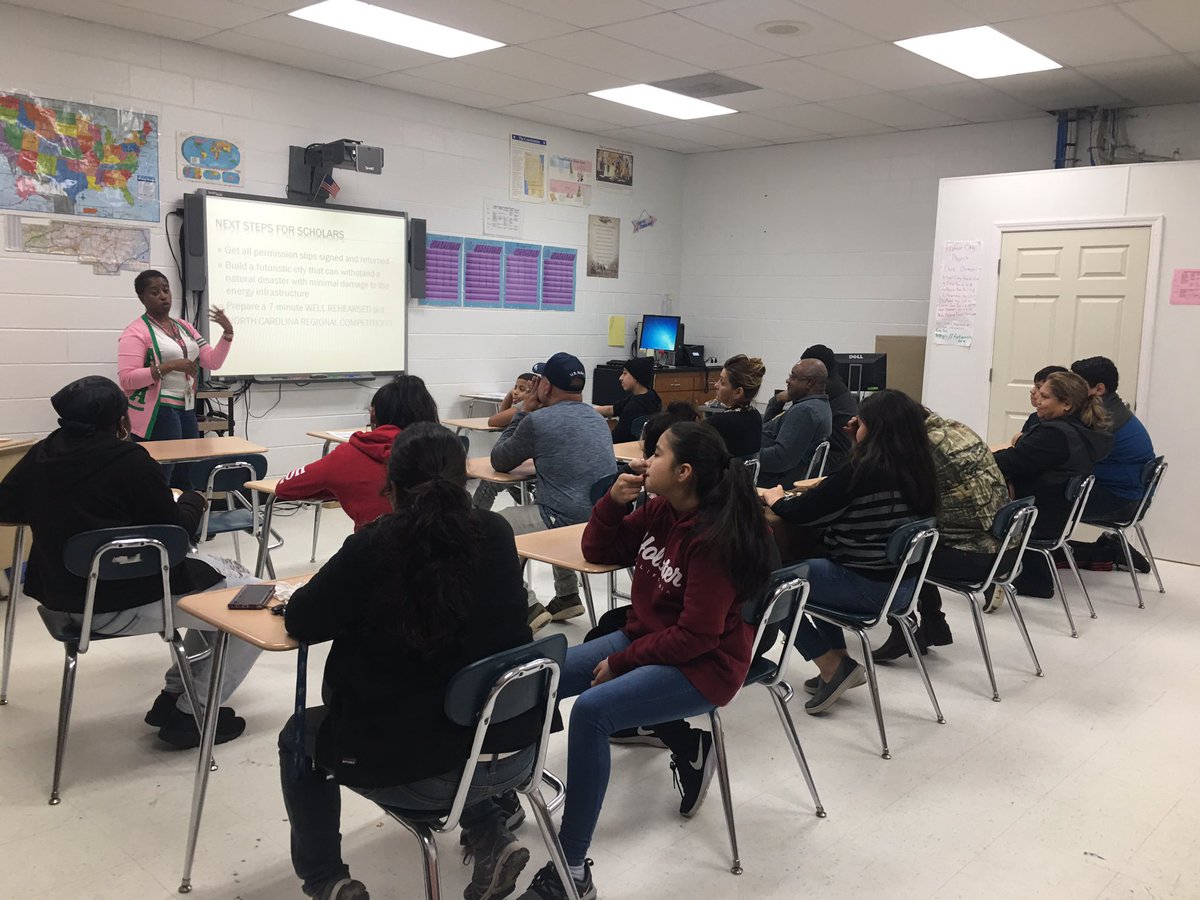 vickig252's tweet image. @MHunter1964 is meeting w/ parents about NC Regional Future City competition where @StemEHS will compete for the 1st time on 1/13/19 at NCSU’s McKimmon Center.  So excited!☺️#STEMSharksBYTE #TeamSTEM #VANCECoProud #VCSBetterTogether2018 #VCSNoExcuse #VCSBelieveIt @VanceCoSchools