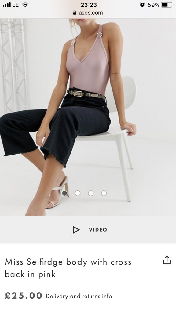 LauraJFlanners's tweet photo. Erm @ASOS , just helping out your spelling of @MissSelfridge x https://t.co/3CZdpSs52i