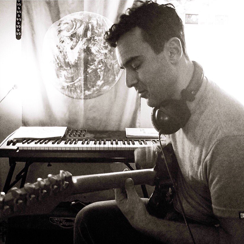 The one and only <a href="/dinodinicolo/">Dino DiNicolo</a> will be playing live at Green Leaf tonight! Swing by for a true favourite!