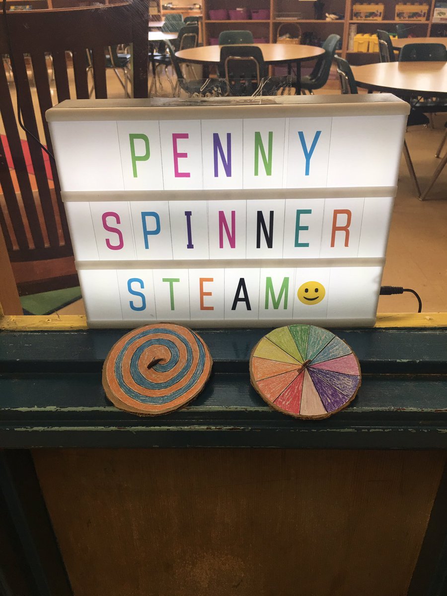 Read2UsGators's tweet image. Third grade scholars enjoy STEAM Friday as they engineer penny spinners! 🐊💜
#teamworkSTEAMwork
#funwithphysics