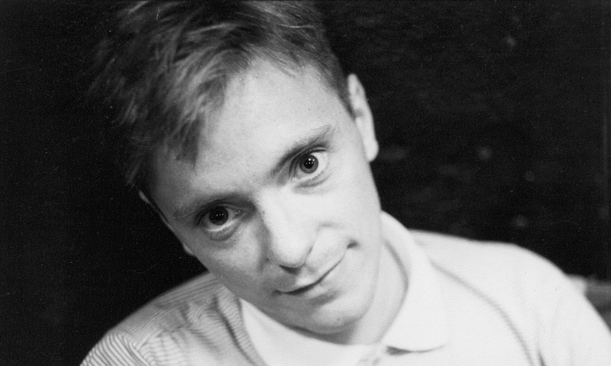 Happy birthday to Bernard Sumner i hope to see you soon in Argentina    