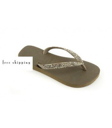 khaki flipflops