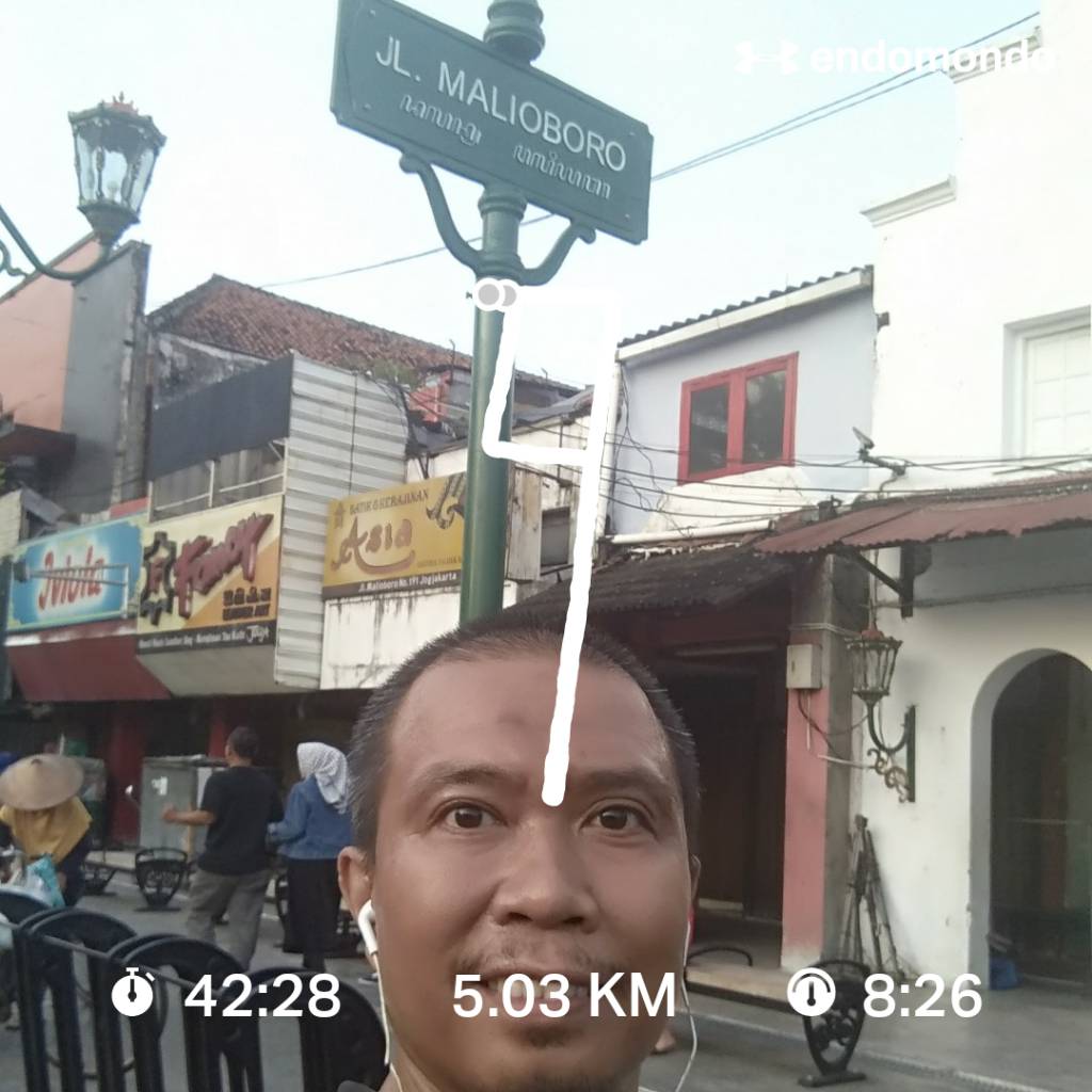 MasFey's tweet image. Lari terakhir 2018 di Jogja, eh awal 2019 lari dimulai dari Jogja
#2019Run