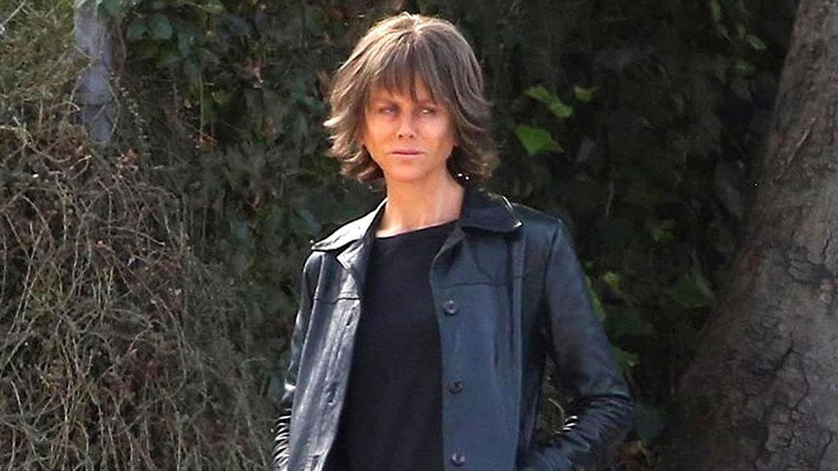 _JayceeFrape's tweet photo. Nicole Kidman trying to look badass in the Destroyer and I’m just over here like 
Is that a zombie movie staring @teganandsara? Because would watch tbh https://t.co/qG29H15rqj