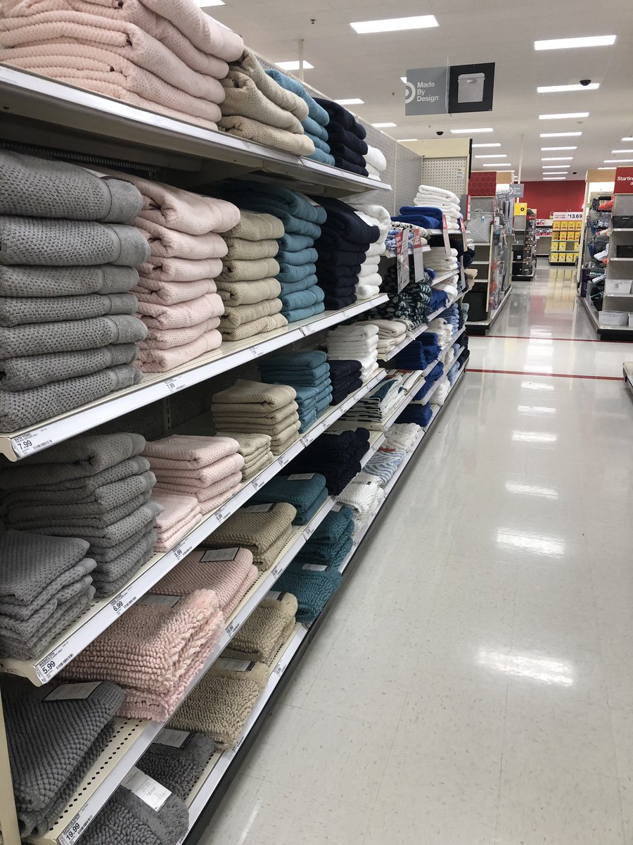 SDefatte's tweet photo. Idk about you, but the feeling of fresh folded towels got me like. 🥳 https://t.co/oyldeMOuCe