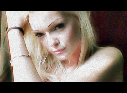 It was these two photos: https://t.co/REjOS71Fo5<a href="/tag/whitegirl"class="tags"><span>#whitegirl</span></a><a href="/tag/zoeypaige"class="tags"><span>#zoeypaige</span></a>