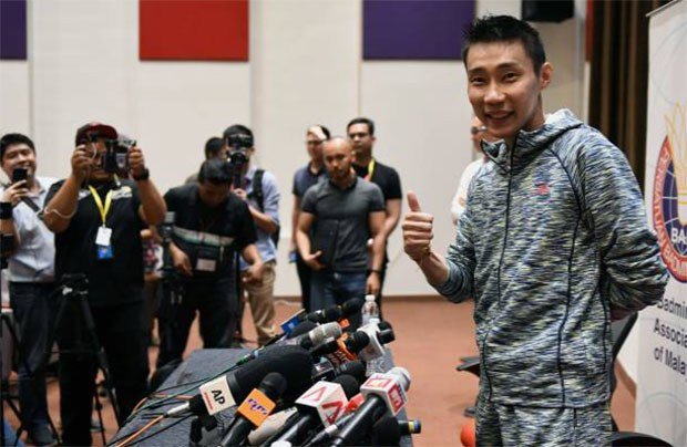 Lee Chong Wei back in training, eyeing last shot at Olympics sportsflu.com/badminton/lee-…