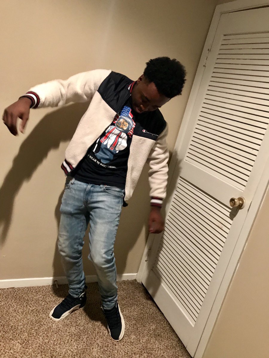 ProjectBabyRio's tweet photo. Thug Nigga From The Trenches Never Had Heart 🤧💔🤘🏾 https://t.co/kRcMk7gyUg