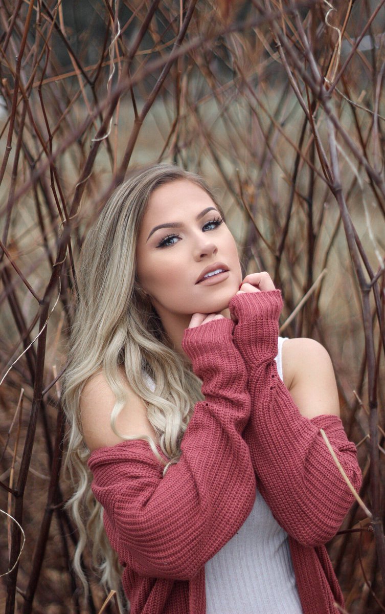 _DarinTaylor's tweet photo. Some women fear the fire. Some women simply become it  - R.H. Sin 💛 @rlmccoy95 https://t.co/G7vMvIRs8P