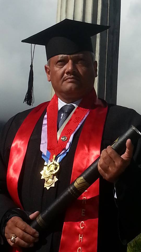 FELIZ AÑO NUEVO
Un año 2018 marcado por la adversidad;
de SERENIDAD y PACIENCIA;
de ENSEÑANZAS y REFLEXIÓN, convencido de q Dios nunca te dará una carga que no puedas llevar.
En medio del proceso confirmé lo que significa la LEALTAD y que
POR CAMINOS DUROS SÓLO LOS DUROS CAMINAN.