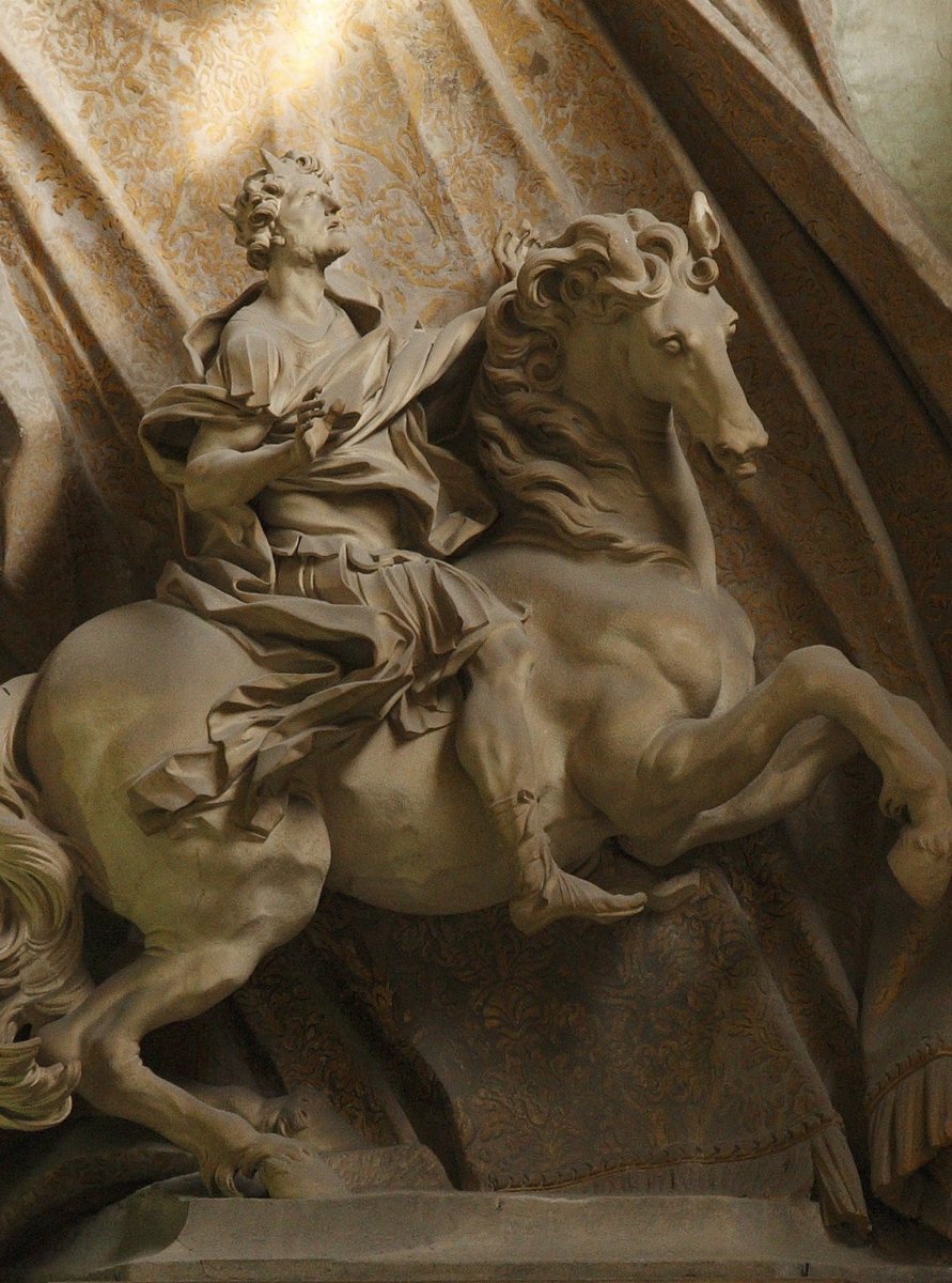 Gian Lorenzo Bernini's statue of the Roman Emperor Constantine
#InHocSignoVinces