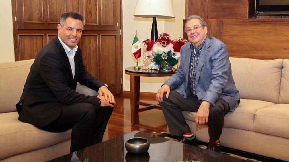 Me reúno con el diputado local Ericel Gómez Nucamendi, con quien revisamos temas de la agenda legislativa, en favor del desarrollo de nuestro estado y el bienestar de las y los oaxaqueños.