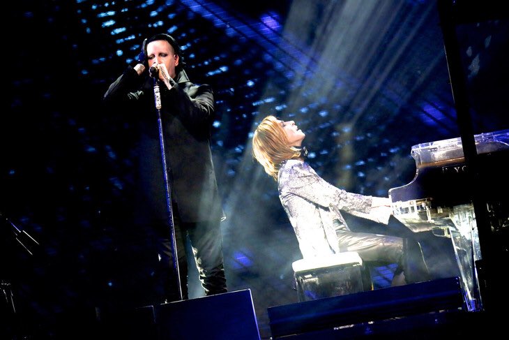 1 5 Happy Birthday
Marilyn Manson   YOSHIKI \s friend  
