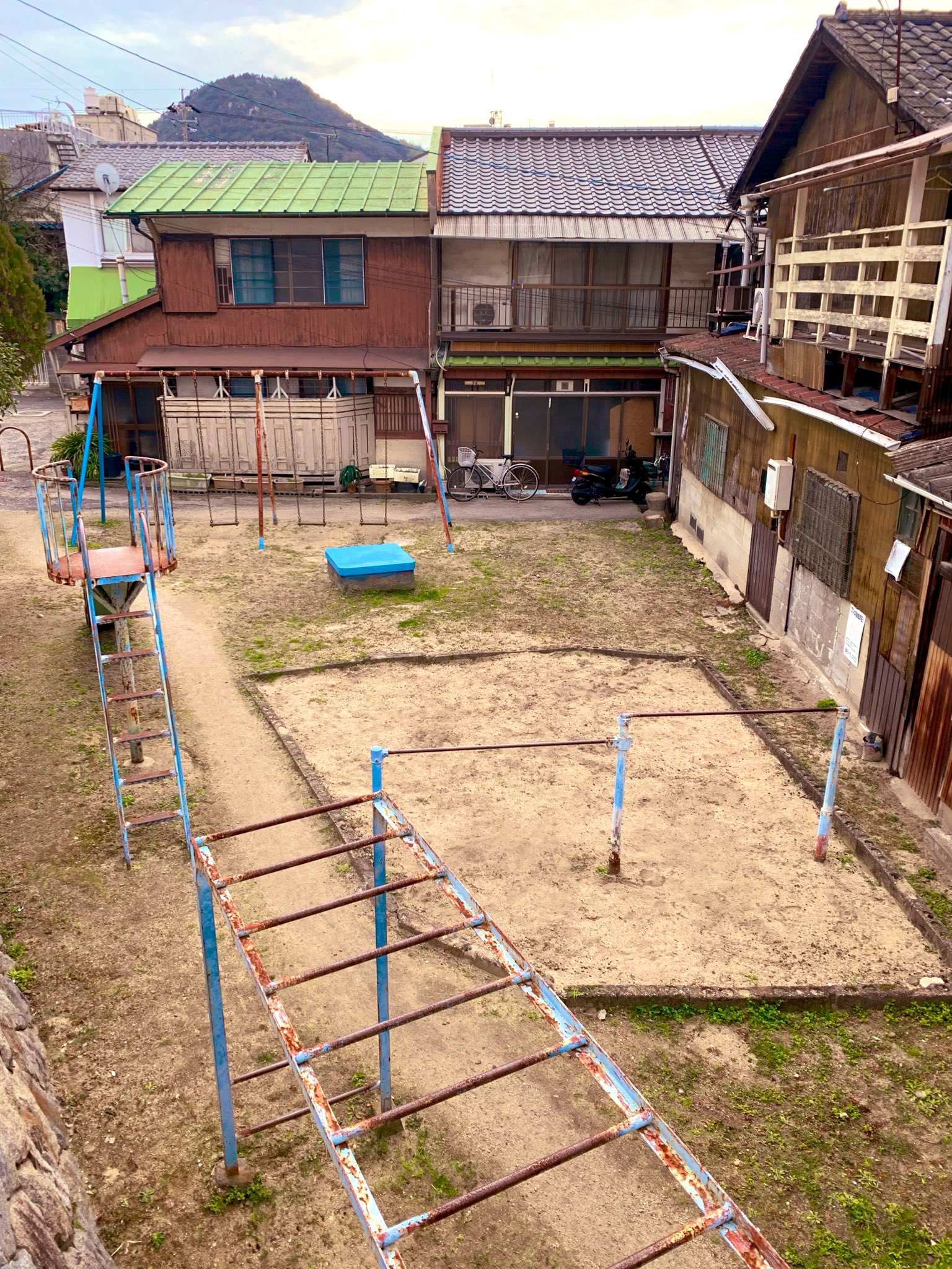 おーい磯野 野球しようぜ 因島にあるという 昭和丸出し な公園がエモすぎる えのげ おーい磯野 野球しようぜ 因島にあるという 昭和丸出し な公園がエモすぎる えのげ