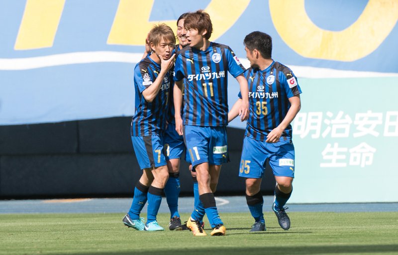 超ワールドサッカー 公式 大分fw林容平が秋田に完全移籍 100パーセントでプレーします T Co Aqafysrvad 林はかつて期限付き移籍で加入した大分に17年に復帰 18年はj2リーグ12試合2得点 Blaublitz Akita 林容平 ブラウブリッツ秋田