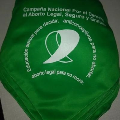 dillomteamo's tweet photo. 🎀Encuesta Fandom🎀
¿Aborto Legal o Clandestino? 
1.RT=LEGAL 2.FAV=CLANDESTINO https://t.co/tekbygbzqQ
