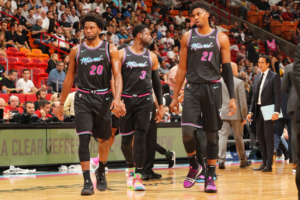 NBA's tweet image. Hassan Whiteside posts a double-double of 21 PTS, 18 REB, helping the @MiamiHEAT top WAS at home!

#HEATCulture 115
#DCFamily 109

Josh Richardson: 18 PTS
Dwyane Wade: 14 PTS, 6 AST
Justise Winslow: 13 PTS, 10 AST