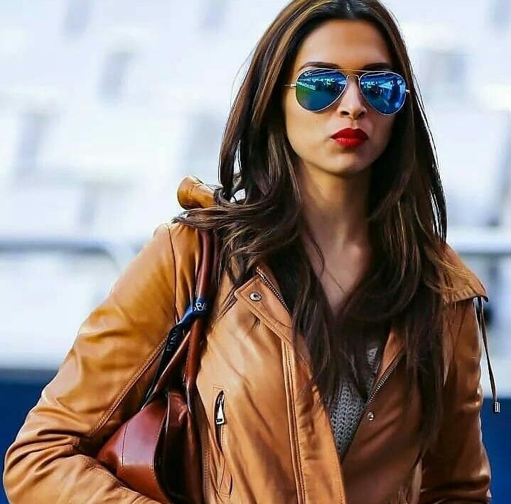 etimes's tweet photo. Here's wishing the lovely @deepikapadukone a very Happy Birthday 

#HappyBirthdayDeepikaPadukone https://t.co/Q4LfgvOMSu