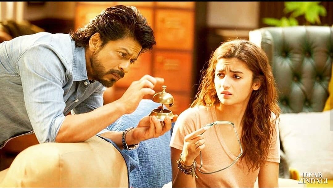 SRKUniverse's tweet photo. Har tooti hui cheez jodi jaa sakti hai Kaira!
#SaturdayMotivation https://t.co/5vnJEpnuEE