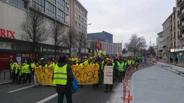 View image on Twitter