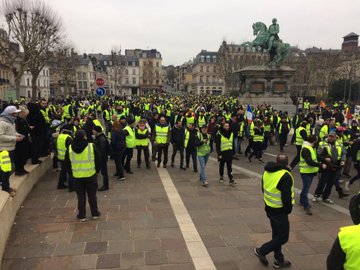 View image on Twitter