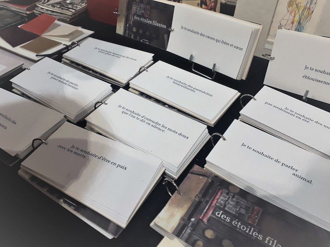 Coup de ❤️ 
On vous souhaite "de valser avec l'invisible" dans vos lectures!

99 souhaits, autant d'étoiles filantes pour cette année et les autres actualitte.com/t/JJexEzNz 

<a href="/Venterniers/">Les Venterniers</a>  @MelanieLeblc  
#poesie #voeux #livre #MeilleursVoeux #BonneAnnée2019