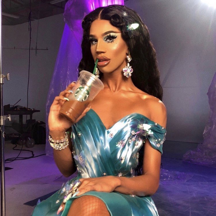 zach4l's tweet photo. I don’t think I’ll ever get over how hot Naomi Smalls is in and out of drag https://t.co/DJ7nAE2WJh
