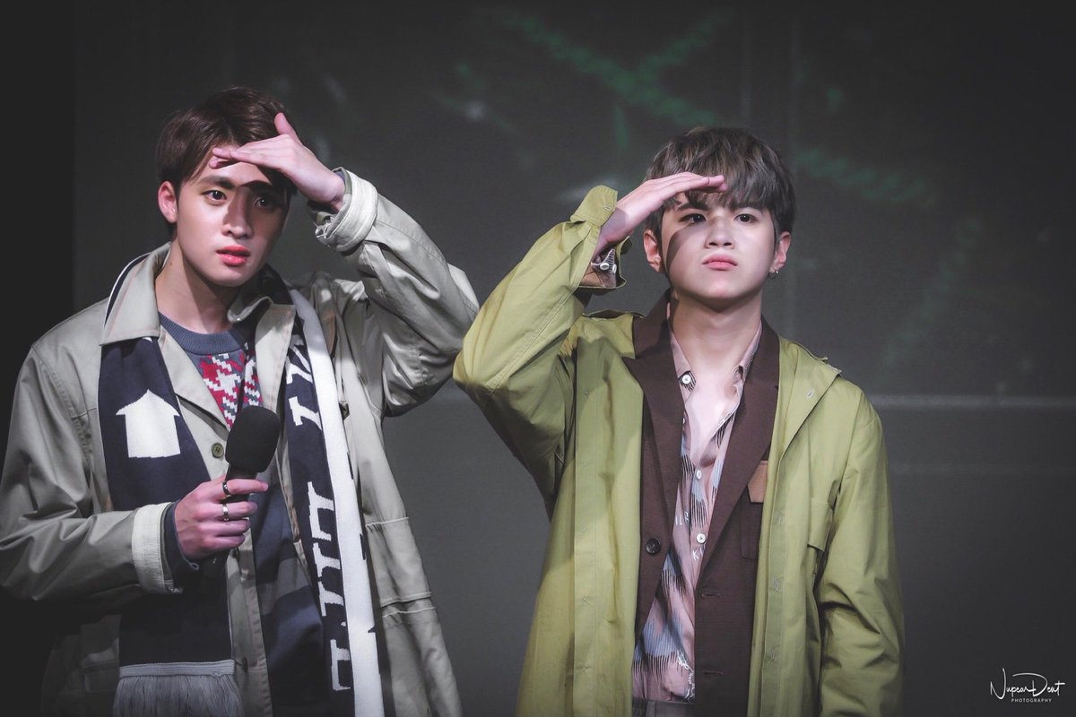 nupear_photo's tweet photo. มีคนๆนึงมองไปด้วยแล้วก็ทำหน้าตุแง้วไปด้วยนิ ตั๊ลล้าคคค
#2wish #คนของแปลน #MeanPhiravich https://t.co/pQkHg4TTgz
