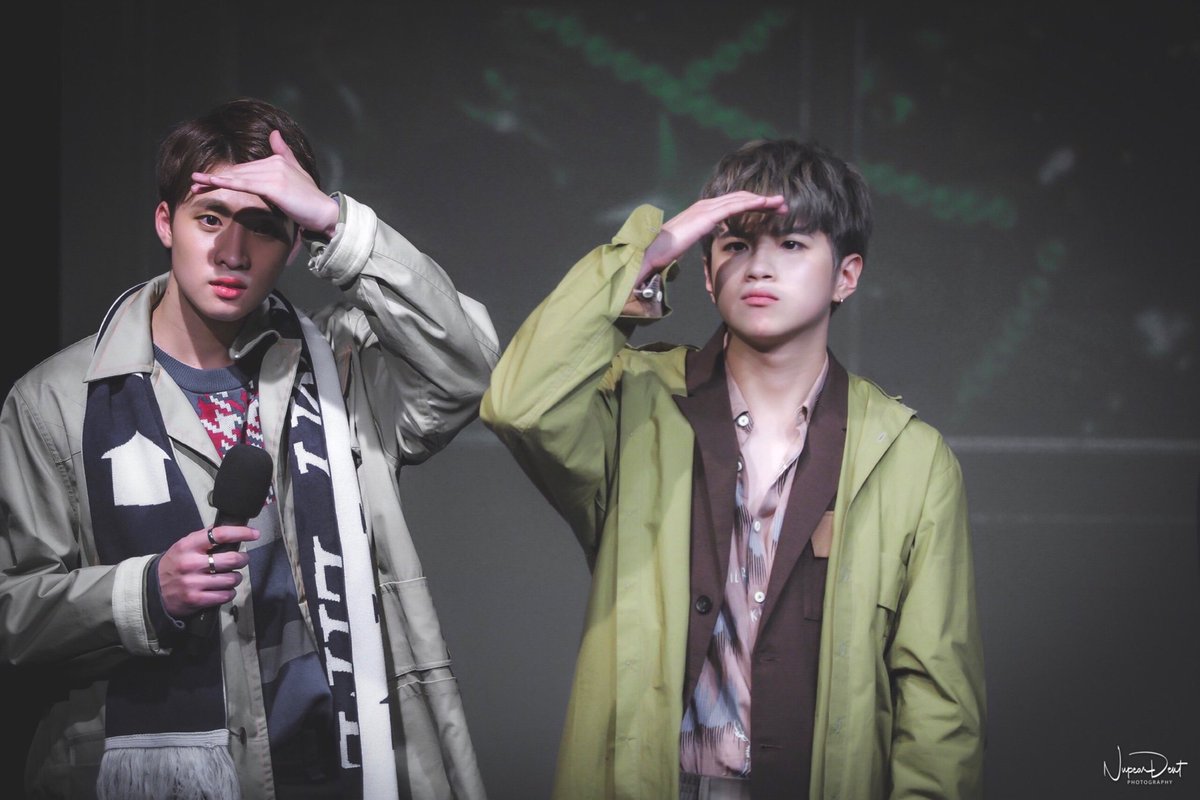 nupear_photo's tweet photo. มีคนๆนึงมองไปด้วยแล้วก็ทำหน้าตุแง้วไปด้วยนิ ตั๊ลล้าคคค
#2wish #คนของแปลน #MeanPhiravich https://t.co/pQkHg4TTgz