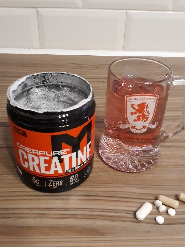 gavlarry22's tweet photo. Taking the best supplements in the best glass! https://t.co/mpZ8msDxCu @MarcLobliner @MTSNutrition @Boro @Alistnutrition https://t.co/XQp8K1P5QH