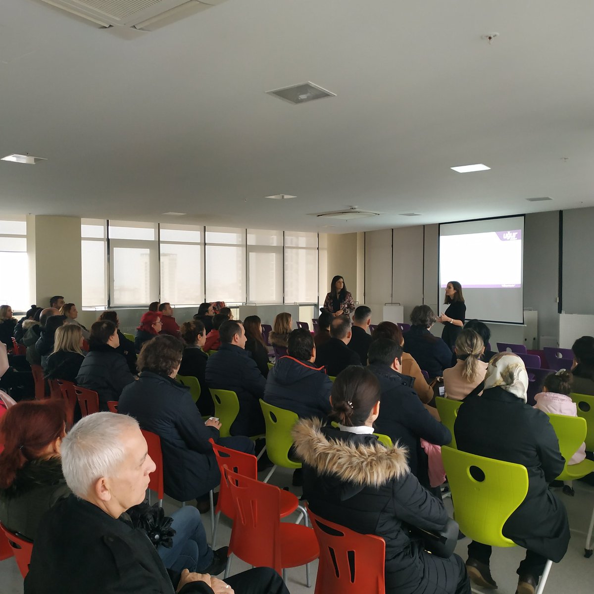 KG1-KG2 ile 1. 2. 3. 4. Sınıfların erkenSTEM fuarı öncesinde velilerimize bilgilendirme sunumumuzu gerçekleştirdik.🎙️ #UğurluOlmak 🤖💜