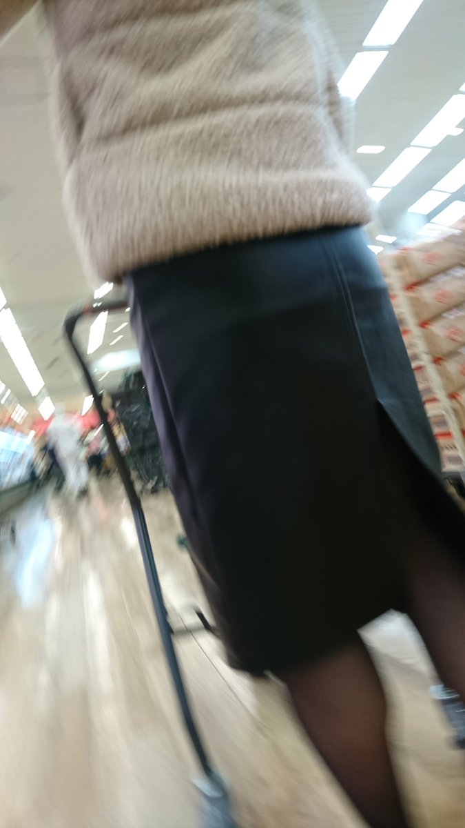 Kyu Leather Twitterren Leatherskirt レザースカート 熟女 買い物 ショートブーツ パンスト スリット パンプス