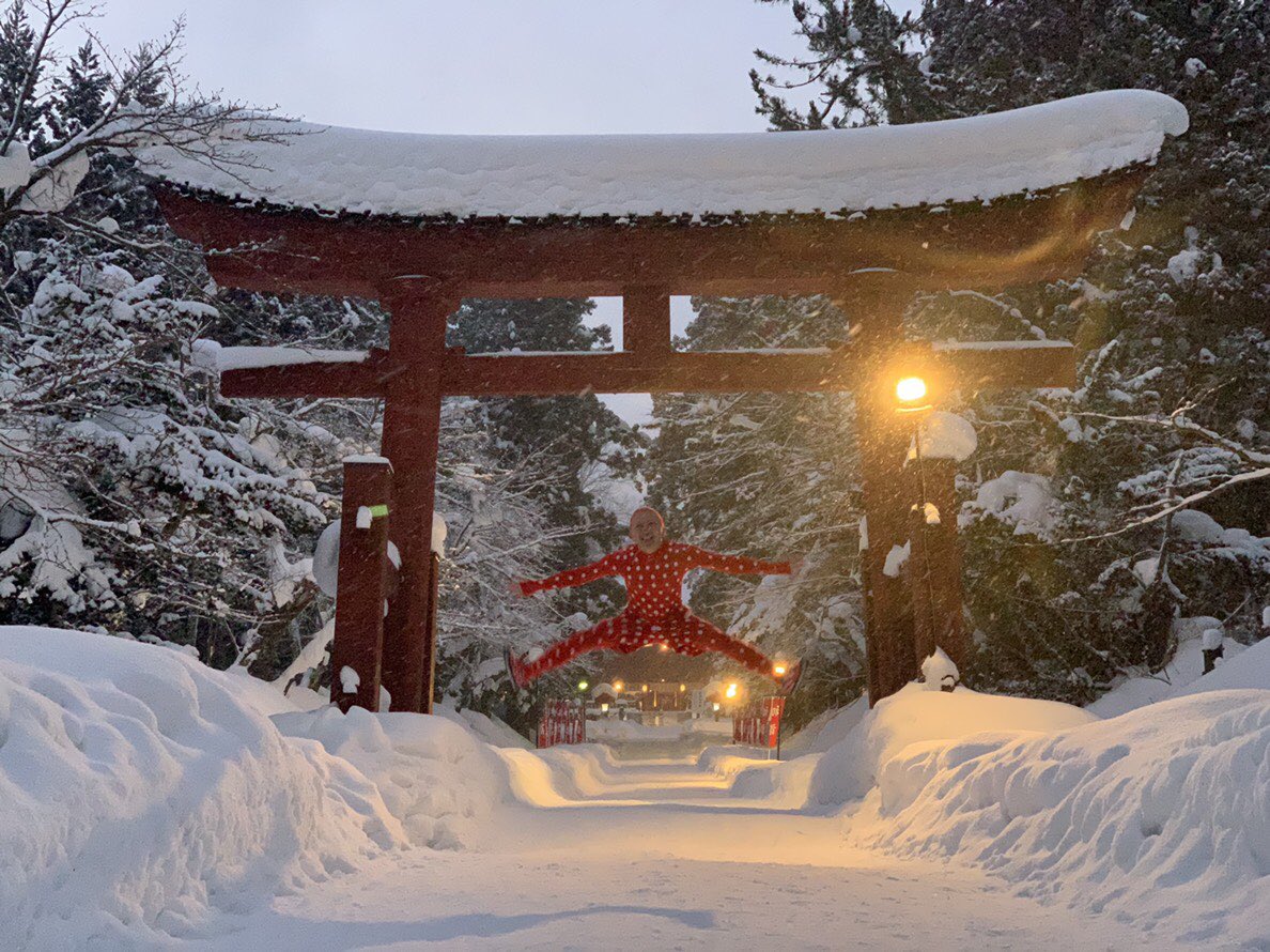 makikou_review's tweet image. 見
よ
！
こ
の
跳
躍
力
！

#岩木山神社
#zozosuit