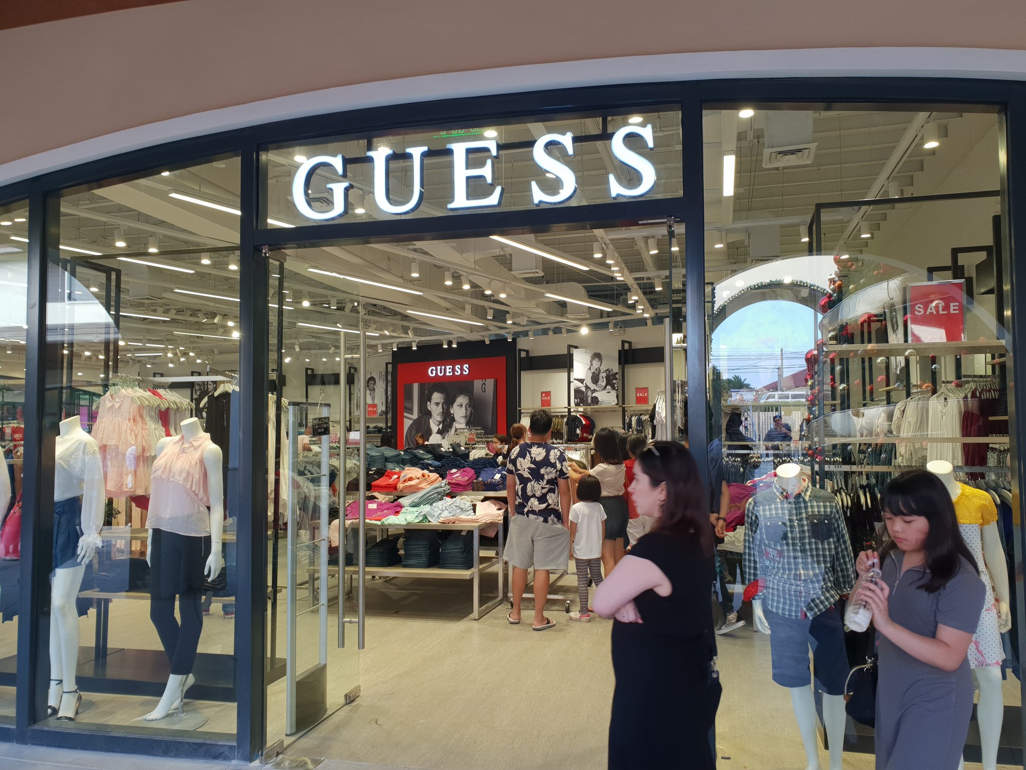 vans acienda designer outlet