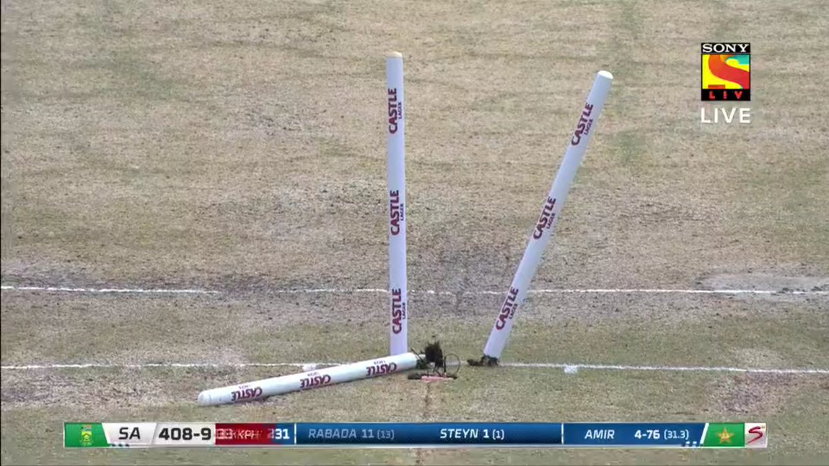 iSaadSays22's tweet photo. That's Muhammad Amir for You All π₯
Stumps flying all over the park and one of them is in TWO pieces.
Philander & Rabada BOWLED in space of 3 balls.
#PAKvSA #SAvPAK #AmirIsBack https://t.co/uxx9J47JSx
