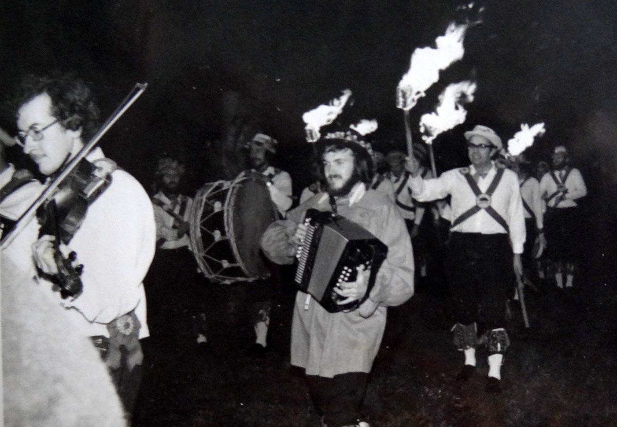 Our Apple Howling is going ahead as usual at Old Mill Farm Bolney - be there with something to create a Hullabaloo 5.45 latest, Sat 5th Jan... Come and wake the apple trees for another year! crmm.org.uk/applehowling.h…