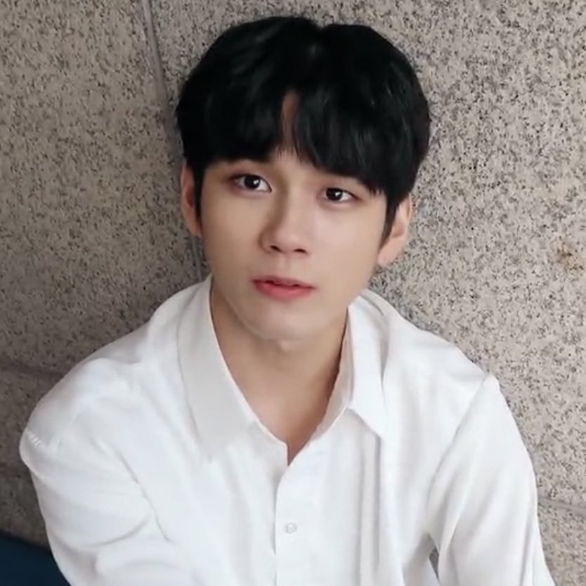 โอบอู้มหน่อยค้าบ (。•́︿•̀。) tweet media