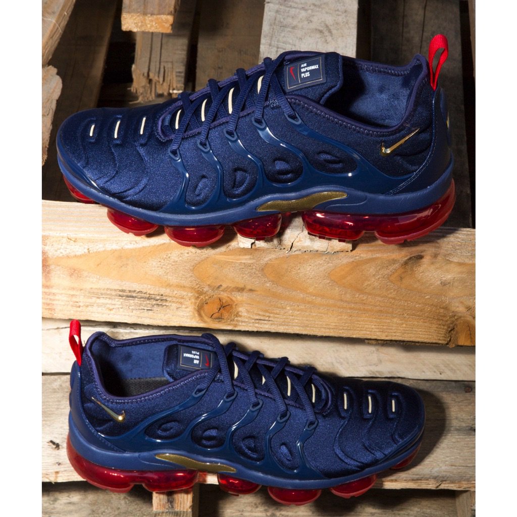 nike air vapormax plus midnight navy