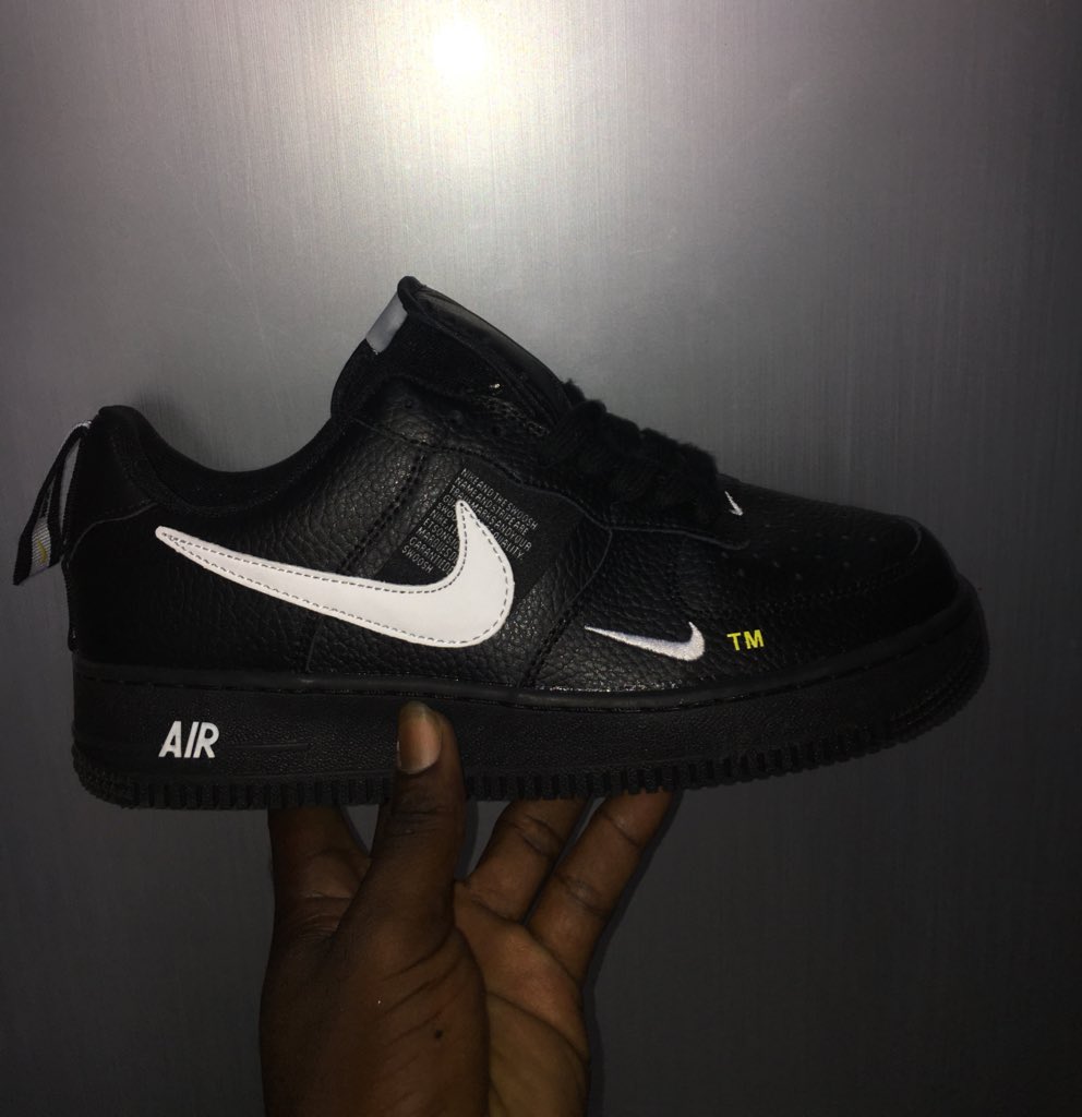 Available: Nike Airforce 1 “07 LV8 UTILITY” [ARMY-GRN/WHT-BLCK/BLCK-WHT].
—
Sizes: 40 – 45.
Gh¢240.00
—
Call/WhatsApp: 0272 422 544.
#JaySneakGh #Airforce1Utility