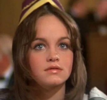 January, the 5th. Born on this day (1953) PAMELA SUE MARTIN. Happy birthday!!  