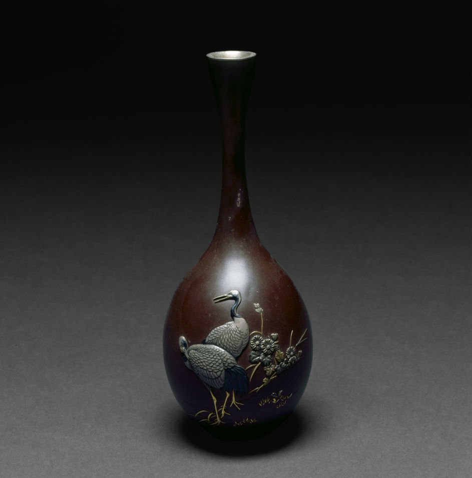 CrowMuseum's tweet photo. This vase features a pair of cranes, which are symbols of good fortune & longevity. Check out this piece and 19 other masterworks in “The Crow at Twenty” exhibition! #Crowat20 #CrowMuseum #OurAsianArtMuseum #NationalBirdDay https://t.co/yU8sZSeZz3