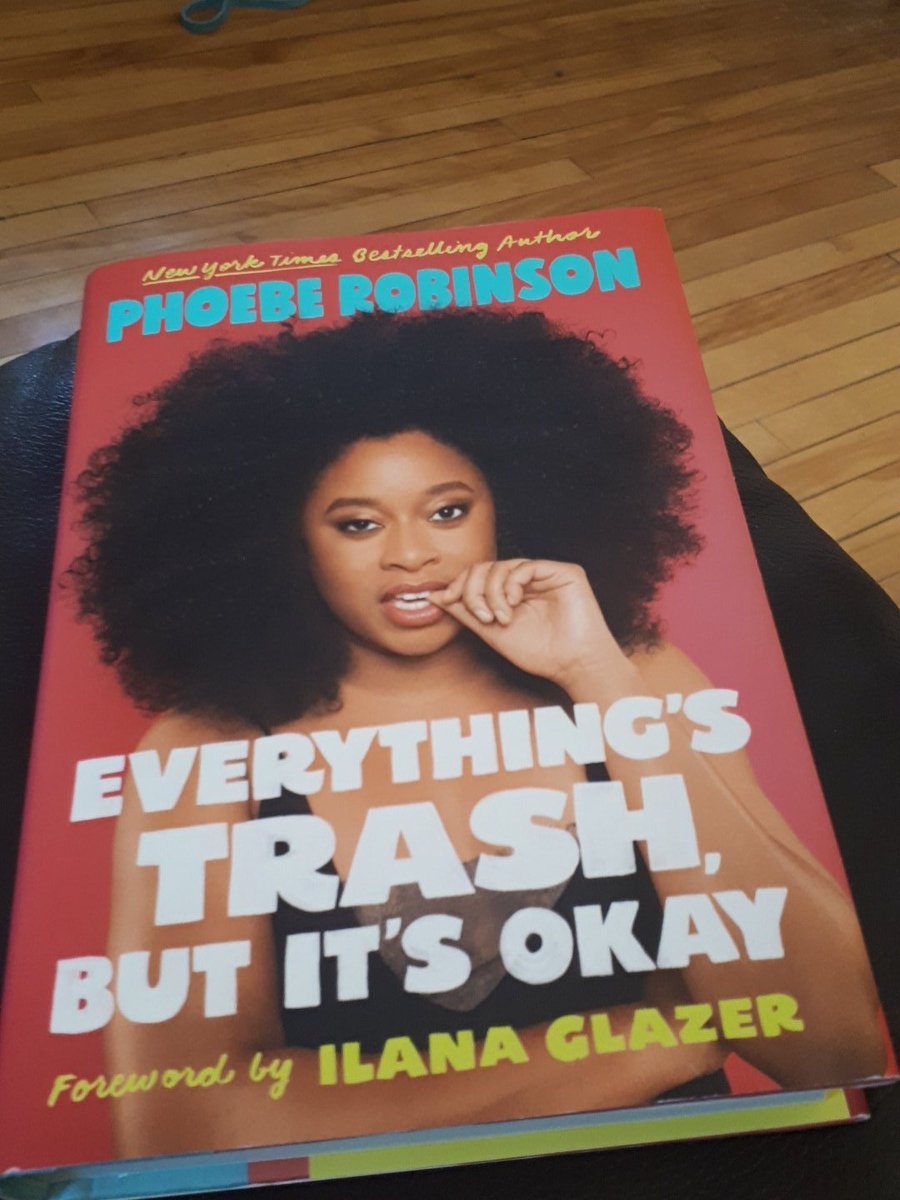 monettmelltana's tweet image. Starting a new book today! Trying to take a break from the computer so I'm not starring at a screen for the whole day. #EverythingIsTrash #ButItsokay #PhoebeRobinson